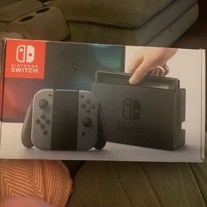 Pre-owned Nintendo Switch